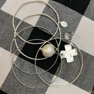 Susan Shaw Silver Pearl Bangle Set